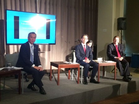 Ambassador Minami, Mr. Uchibori, and Mr. McFarlane at Q&A