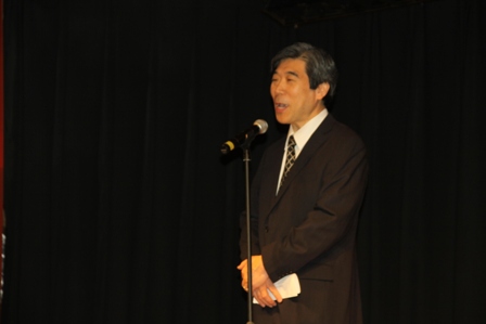 野田総理大臣からのメッセージを代読する兒玉大使