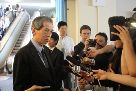 日本青年会議所少年少女国連大使団の生徒達と兒玉大使