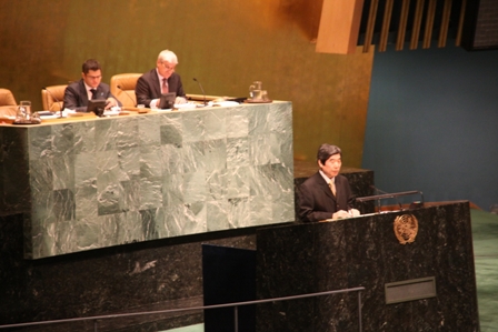 Ambassador Kodama at UN General Assembly Hall